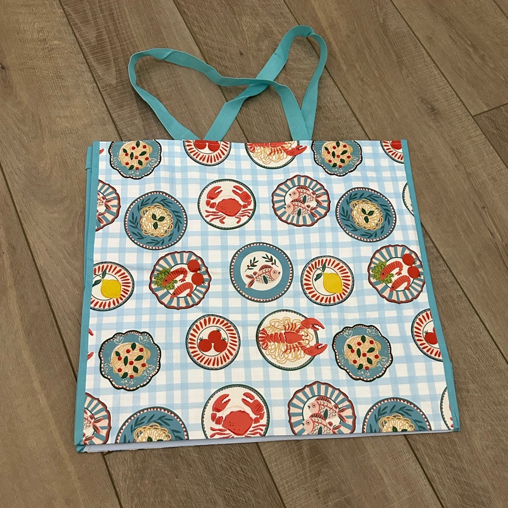 Homegoods TJMaxx Marshalls Seafood Pasta Print Reusable Shopper Tote Bag NWOT